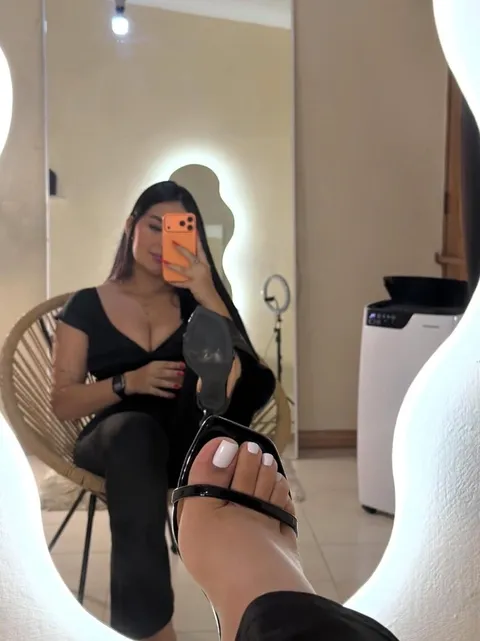 Adriaacb OnlyFans