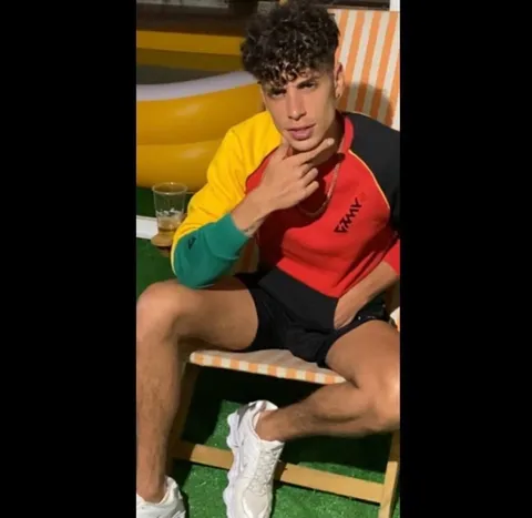 Twink Bi Super Cum Alex OnlyFans