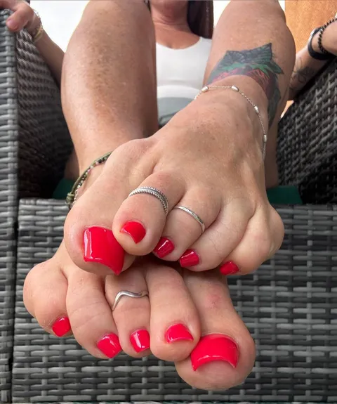 DesertRedSoles OnlyFans