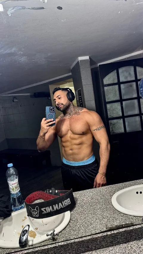 Brian Niz OnlyFans