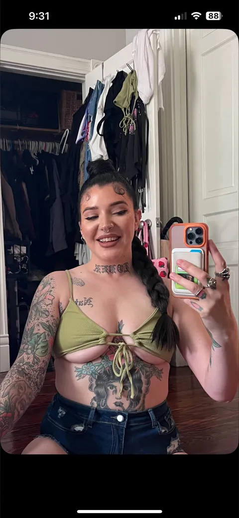 Brooke B OnlyFans