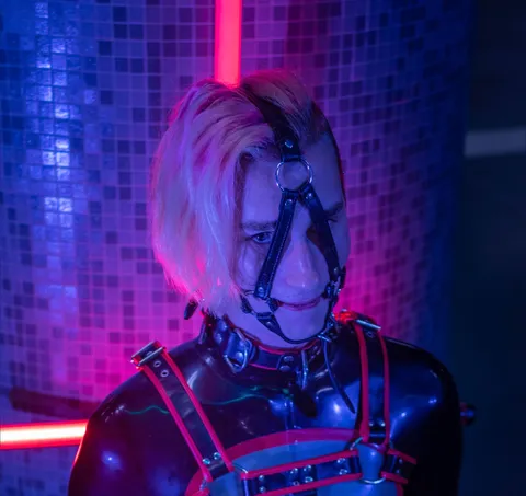 FelixRubberFemboy OnlyFans creator