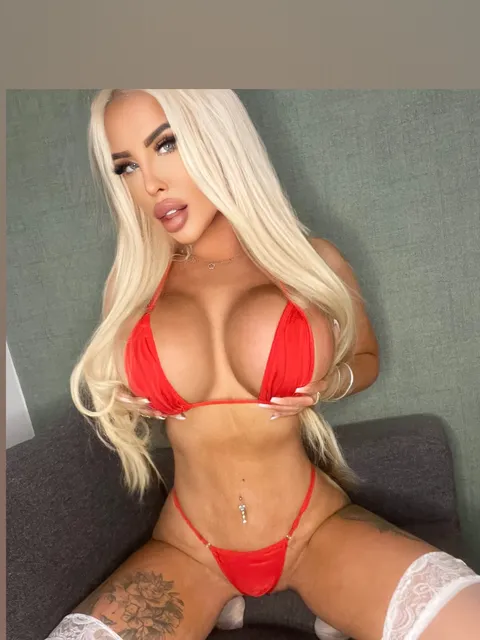 Hayley SUPER SOAKER OnlyFans