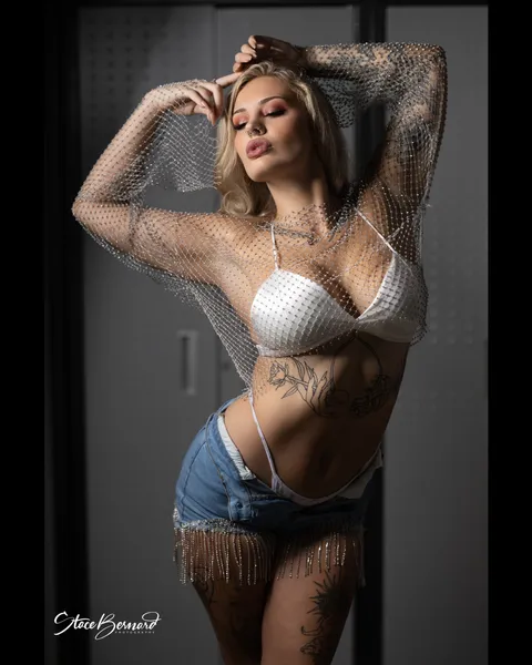 Iris Renee OnlyFans