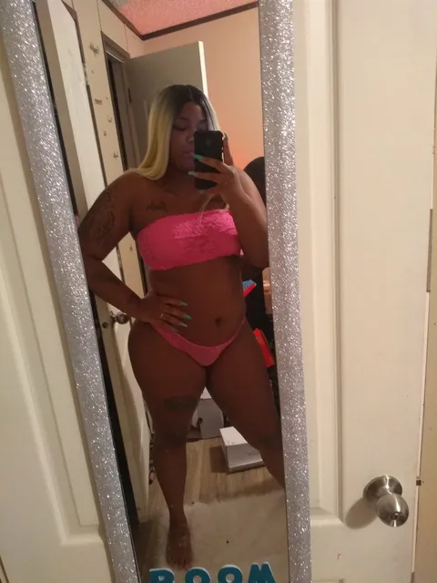 Ebonyhotwife OnlyFans