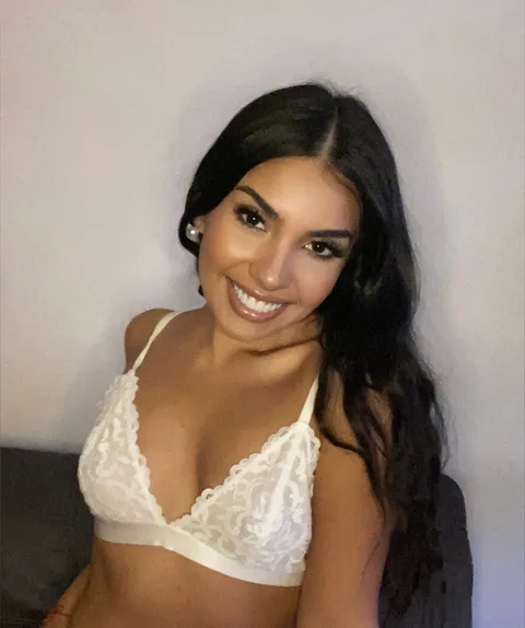Sanya Raj Indian Doll OnlyFans creator