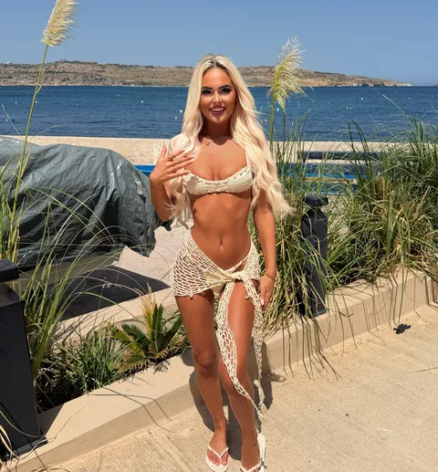 Sienna - [ #1 Hot Blonde ] OnlyFans