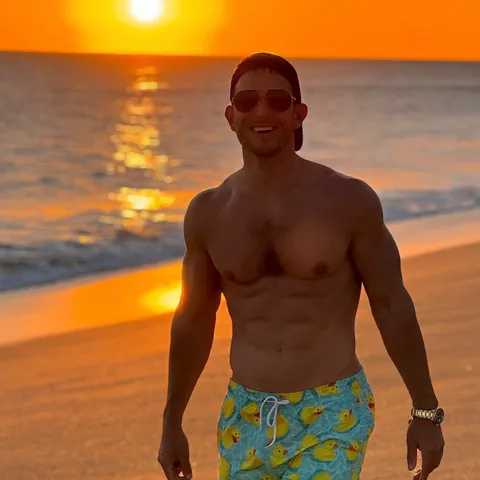 Str8 guys hunter OnlyFans
