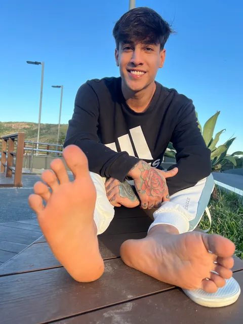 TATTOOBOYFEET OnlyFans