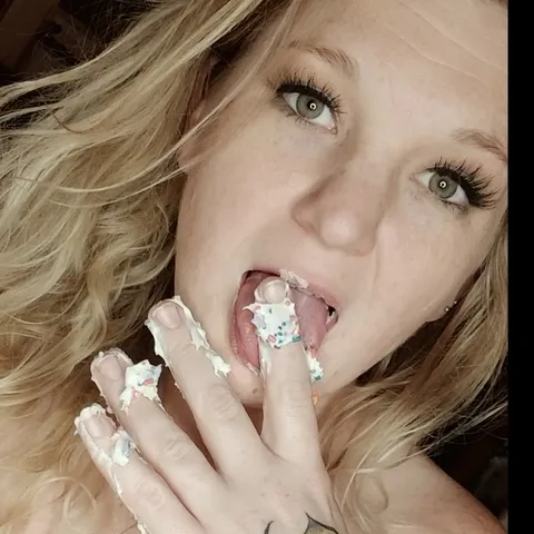 The Snacky Kitty OnlyFans