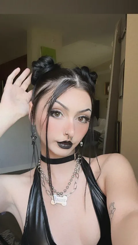 Nessi OnlyFans