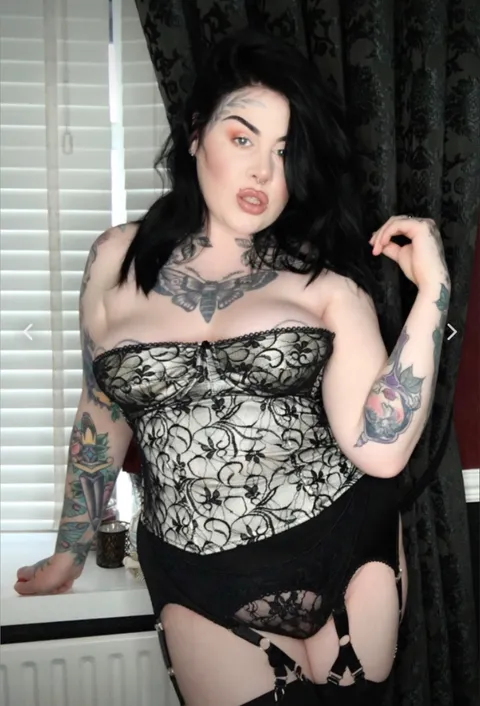 CURVY MlLF OnlyFans