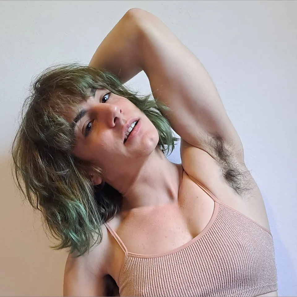 Aragne Spicy hairy muscled big clit OnlyFans