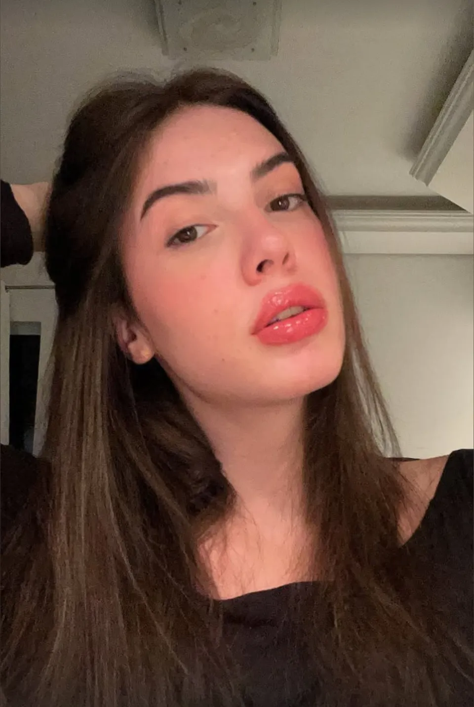 Emily 18 yr old Hung Tgirl OnlyFans