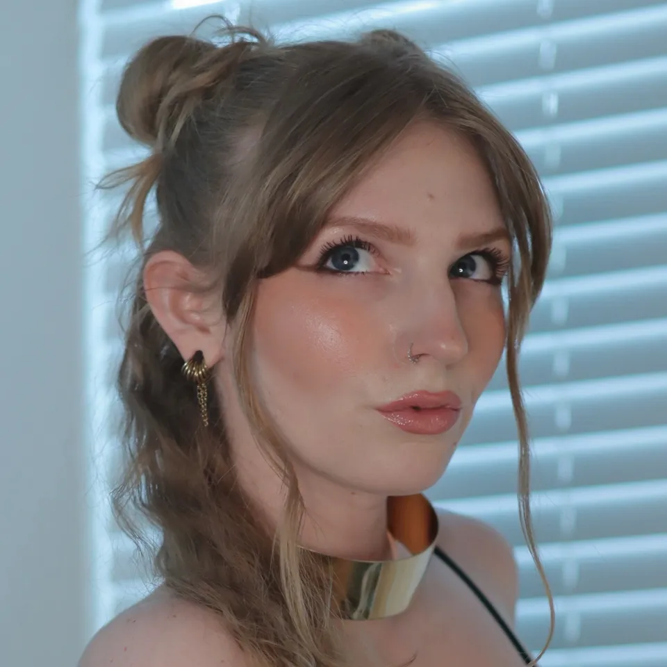 Lucy James OnlyFans